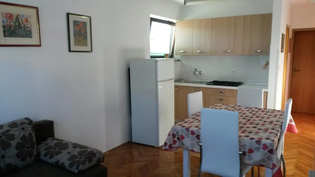 Apt Mirella Apartment Rovinj